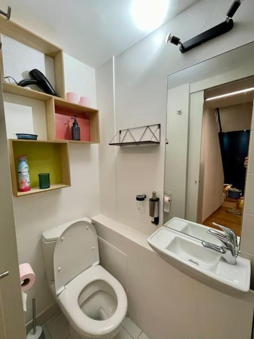 Apartment Joli Studio 18m2 En Plein Coeur Du Marais A ! *